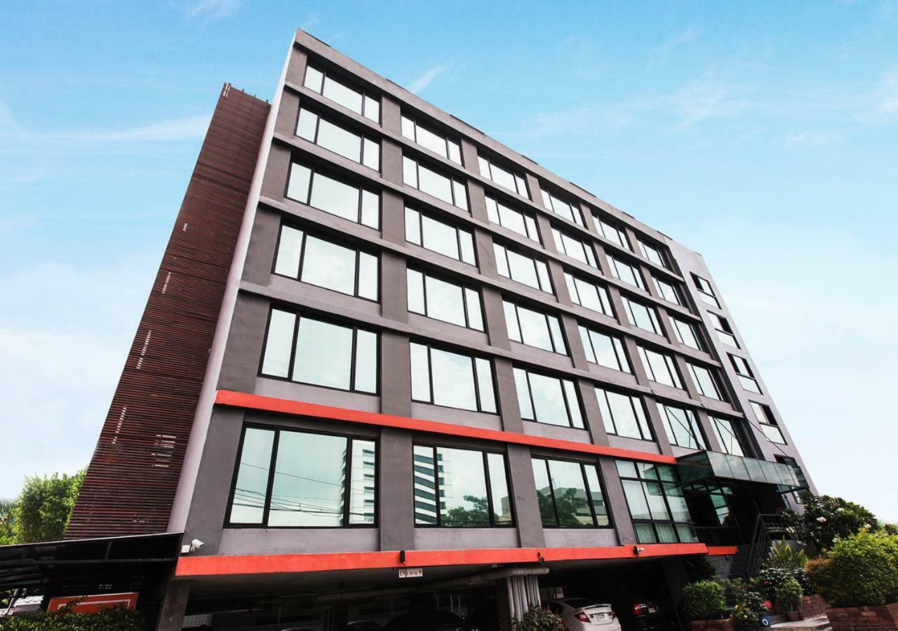 B2 Bangkok - Srinakarin Hotel Exterior photo
